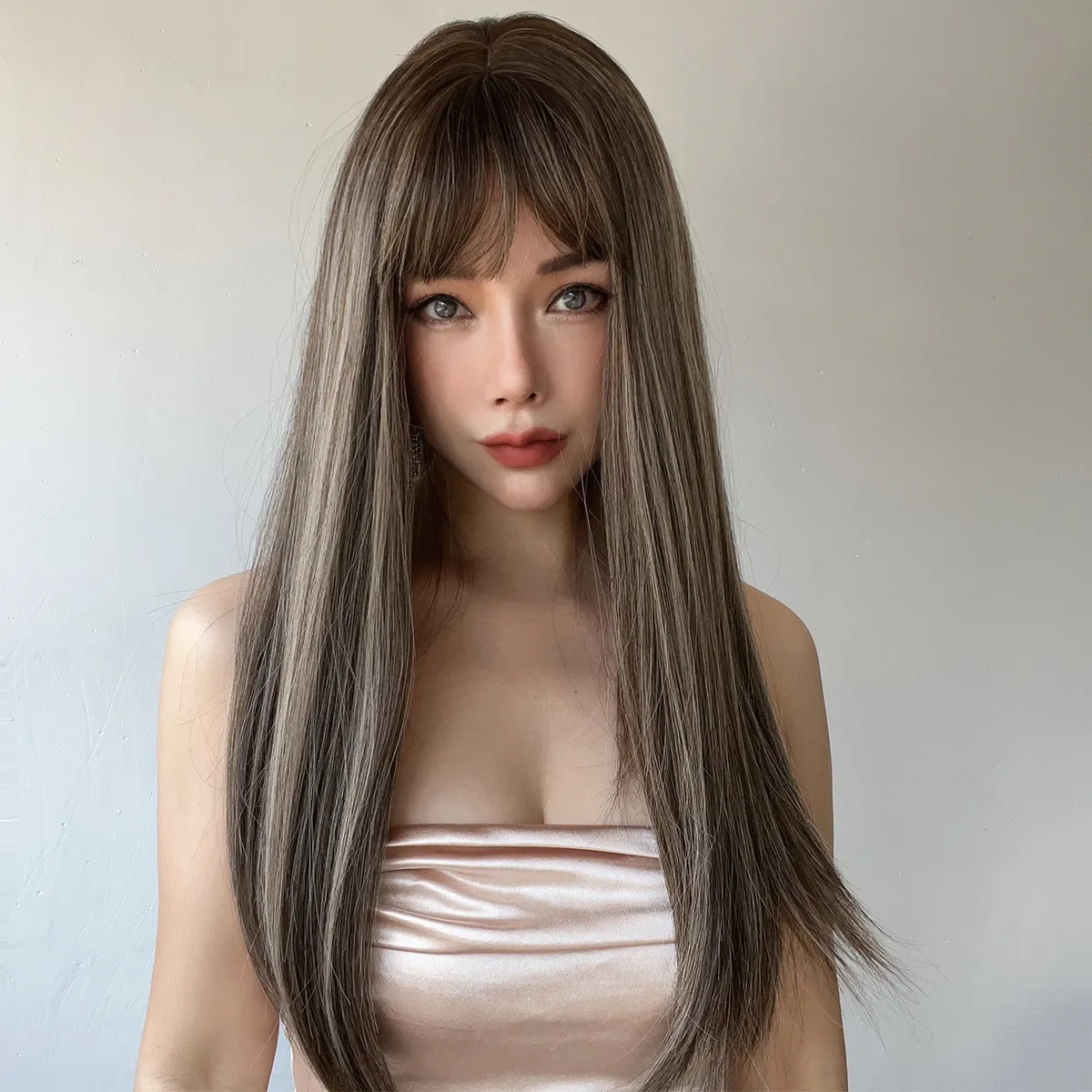 Популярная мода коричневые градиентные парики длинные прямые волосы высокотемпературные шелковые парики 613 глубоких волн спереди парики