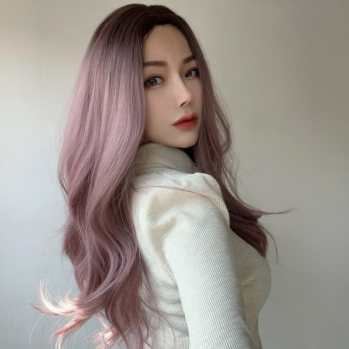 Европейская и американская модница: коричневая челка, кудрявые парики, кружевные парики отправляются со склада в Калифорнии