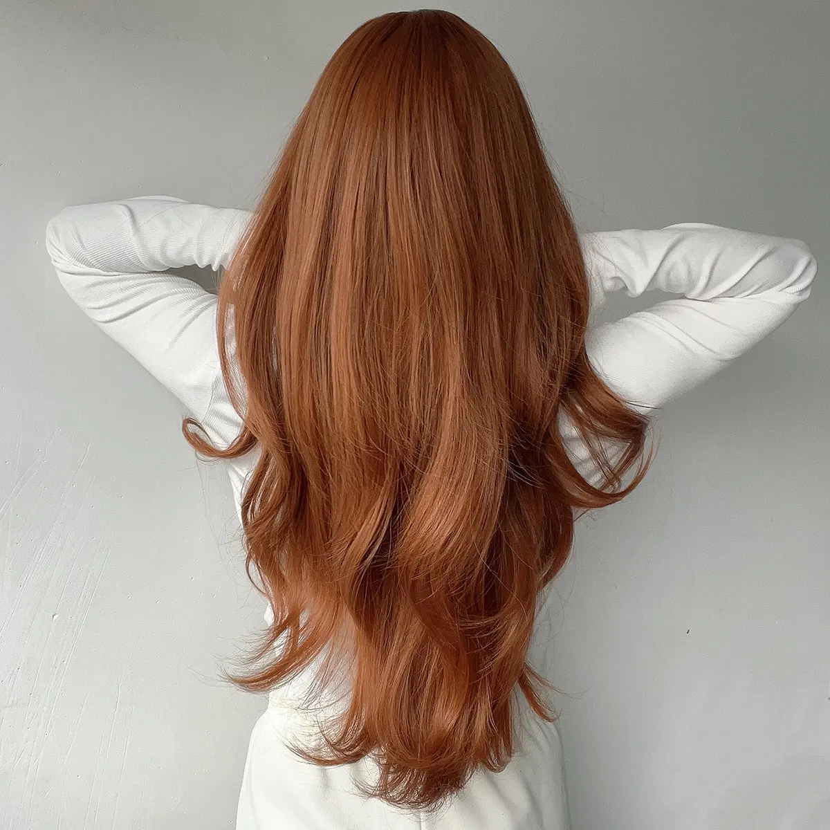 2024 Горячая распродажаЕвропейские и американские модные парики Оранжевые вьющиеся волосы Женские парики Перуанские парики
