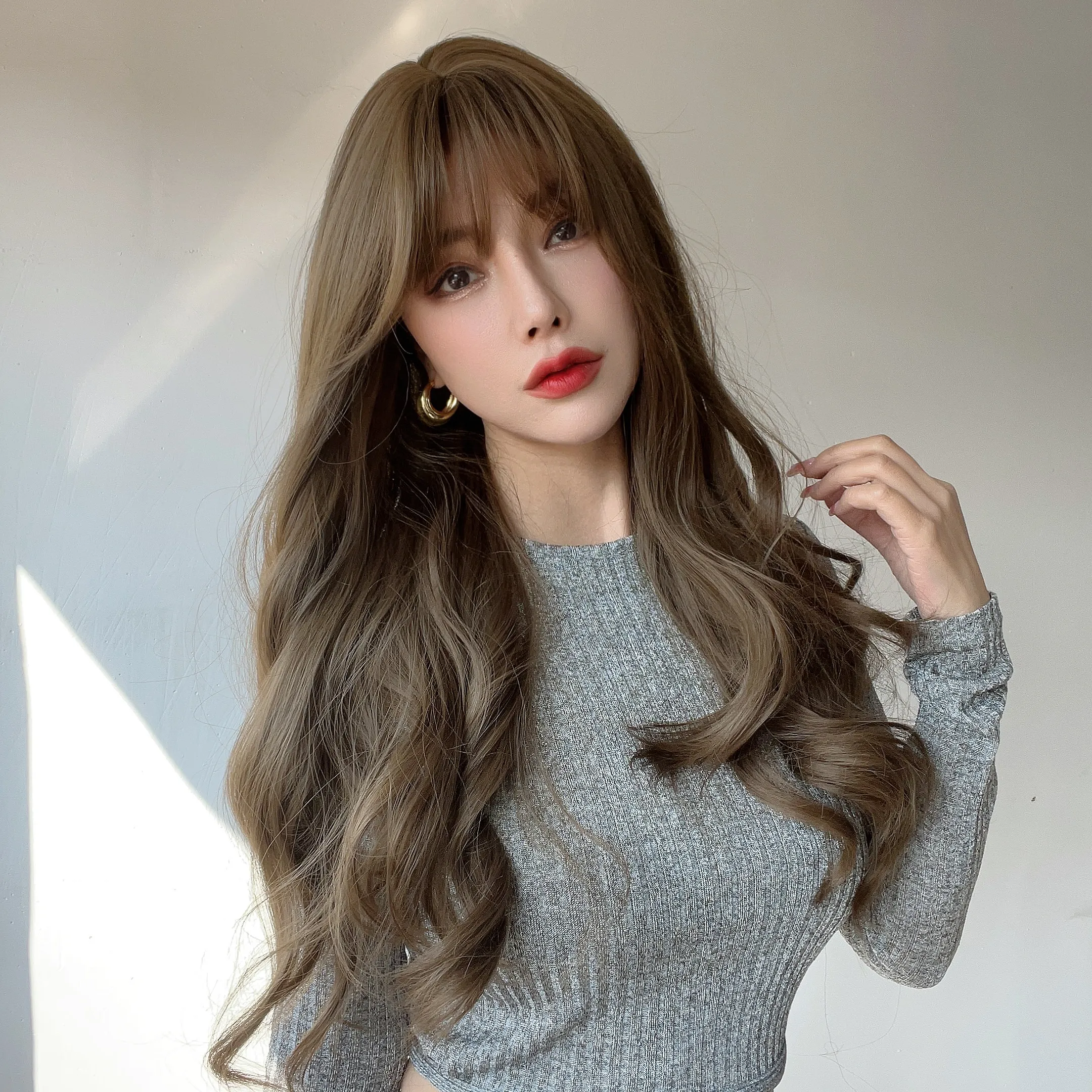 ПАРИКИ В КОРЕЙСКОМ СТИЛЕ, ВОЗДУШНАЯ КОРИЧНЕВАЯ ЧЕЛКА ТЕМПЕРАМЕНТ БОЛЬШИЕ ВОЛНЫ ЖЕНСКИЕ ПАРИКИ НЕСТАНДАРТНЫЕ ЭТИКЕТКИ ДЛЯ ПАРИКОВ