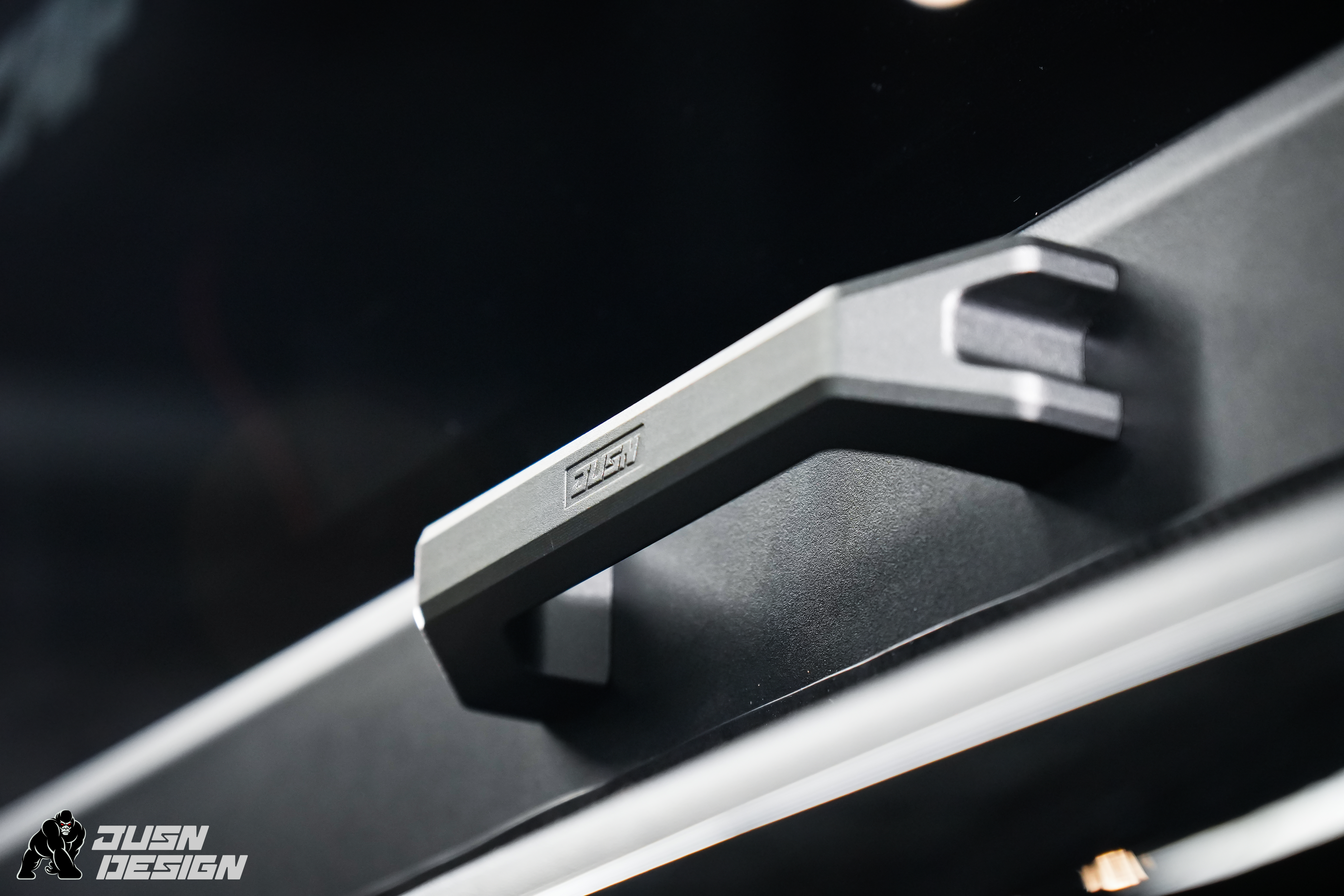 RAM 1500 Truck Bed Canopy Cap Tops Hard Topper with Storage Platform Box and Top Horizontal Bar - JUSNDESIGN