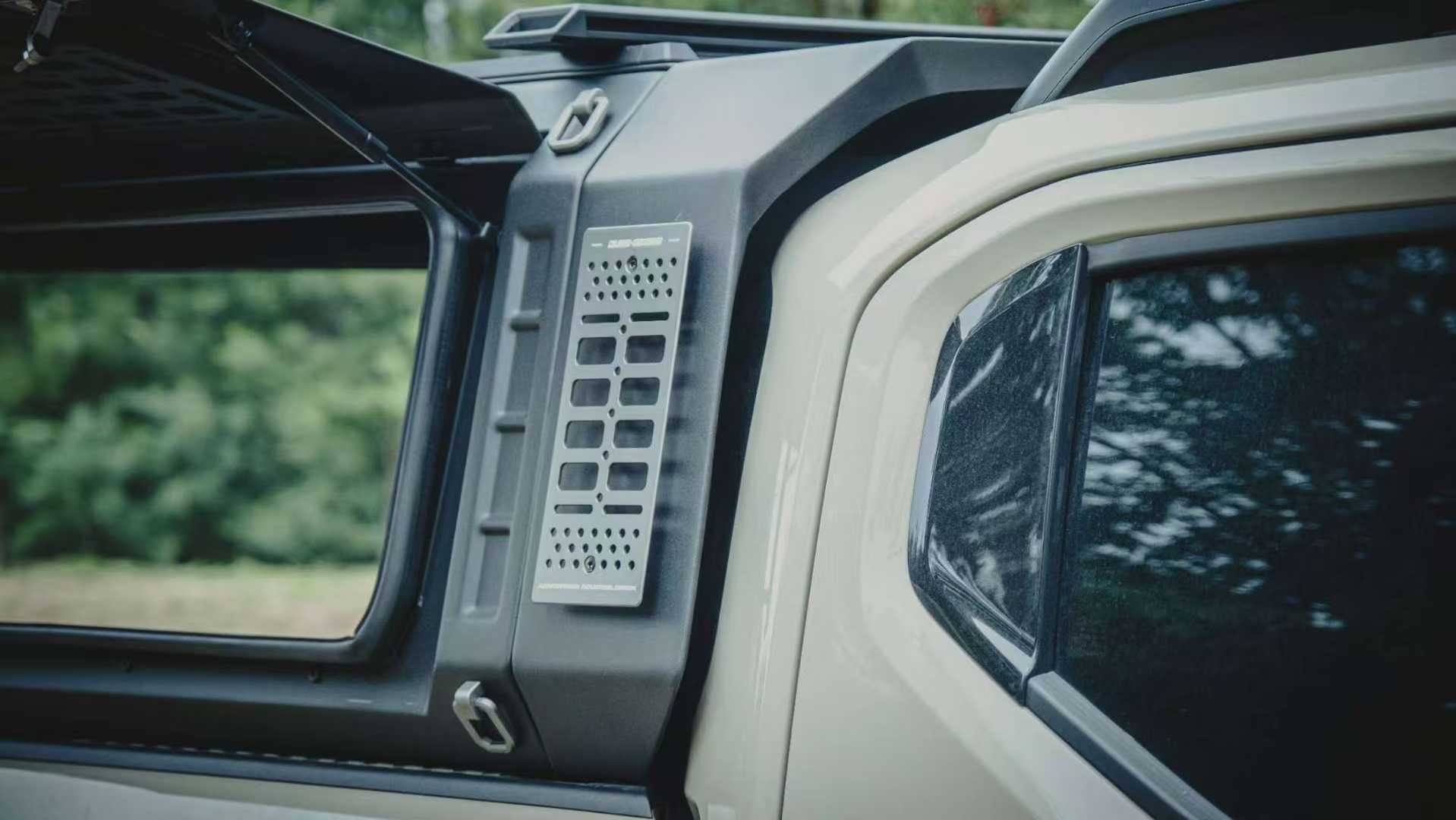 2025 KIA Tasman Cap UTE Pickup Truck Canopy - JUSNDESIGN