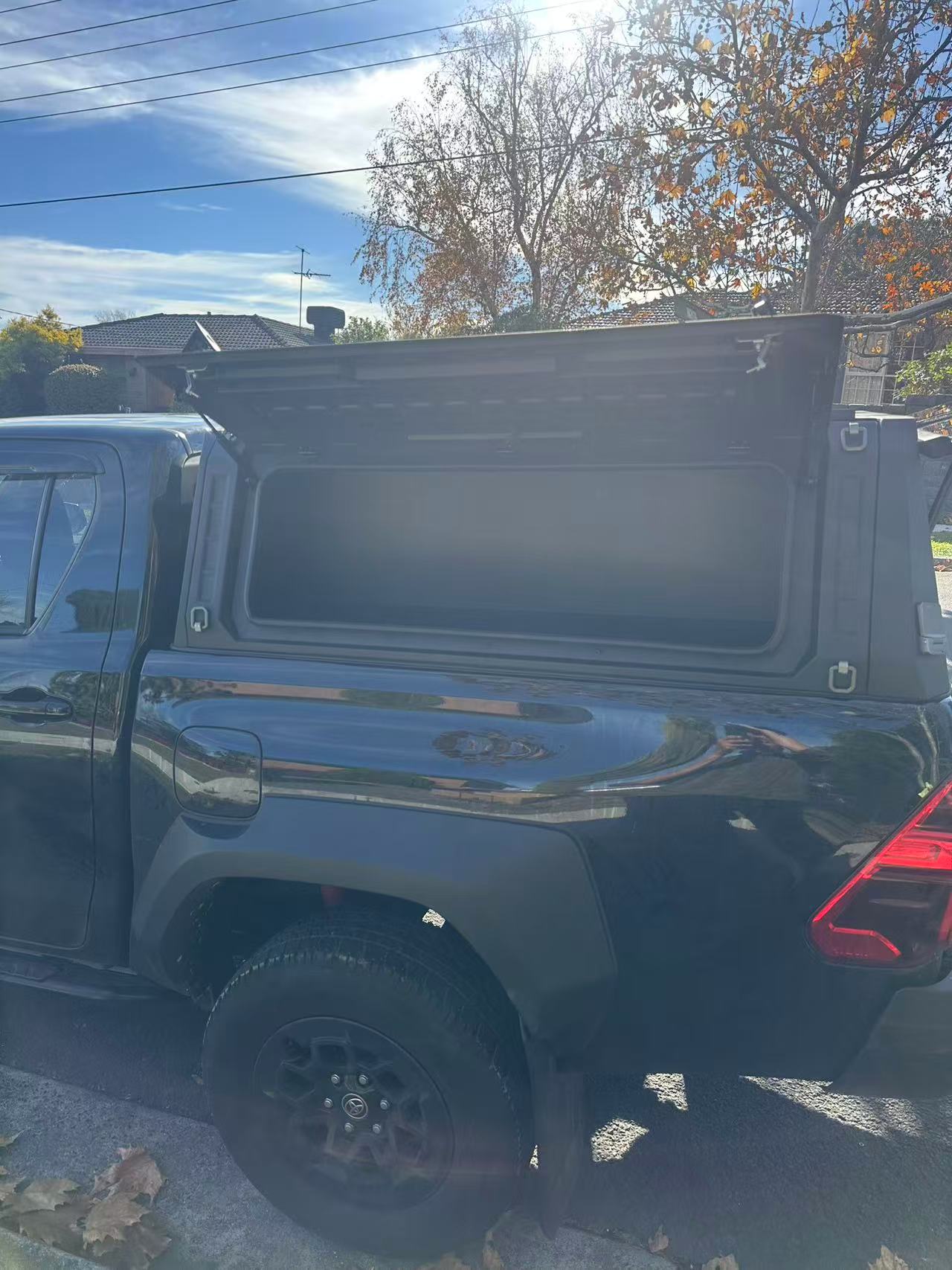 Toyota Hilux Canopy Truck Bed with Top Bar Aluminium Cap Topper Wholesale Price - JUSNDESIGN