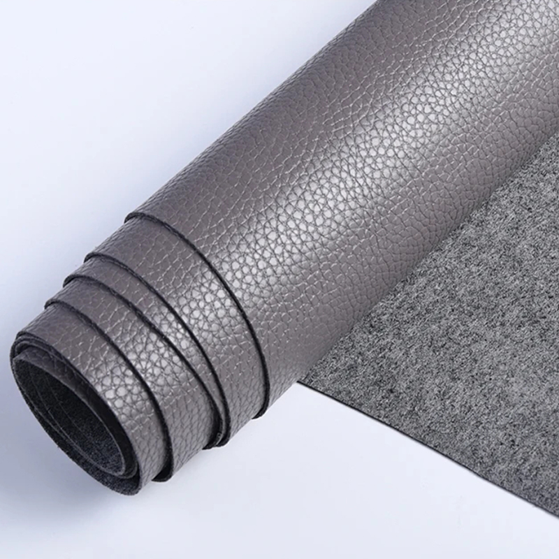 Sports equipment/clothing luggage leather