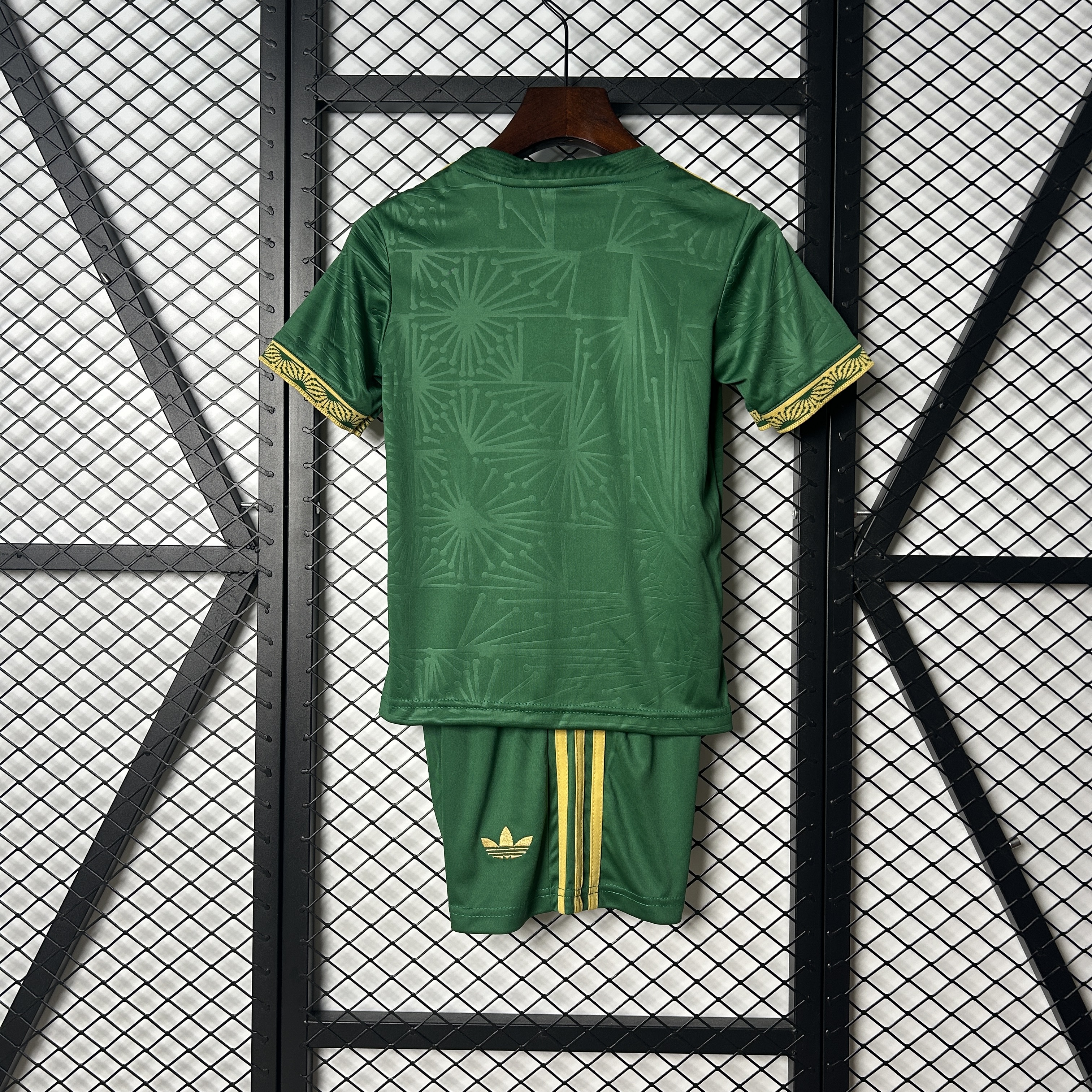 2025-26 kid kit Mexico Special Edition size: 16-28
