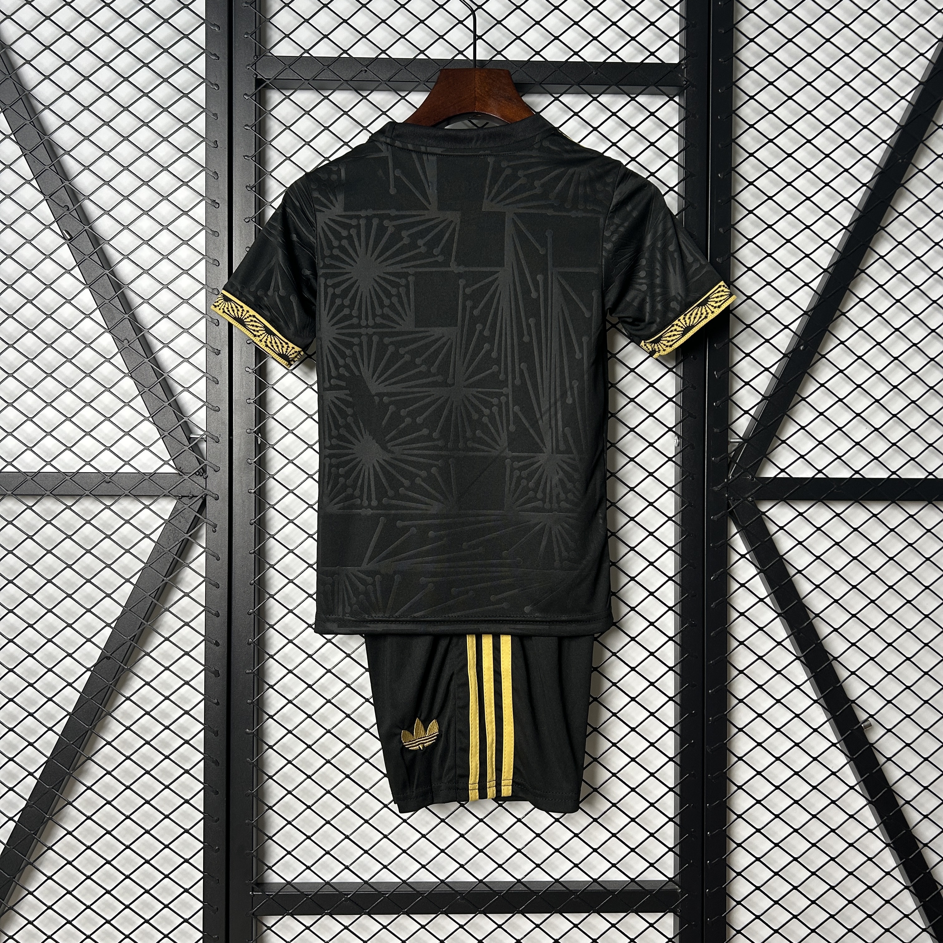 2025-26 kid kit Mexico Special Edition size: 16-28