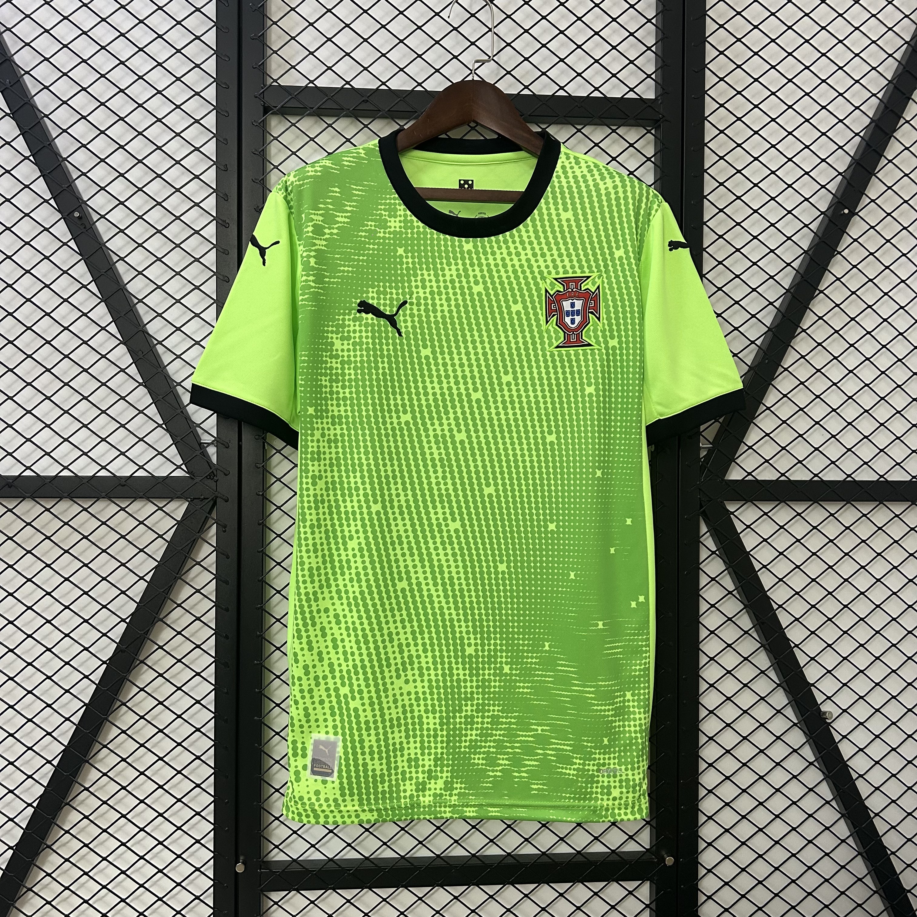 2025-26 Goalkeeper Portugal Green Grey S-XXL