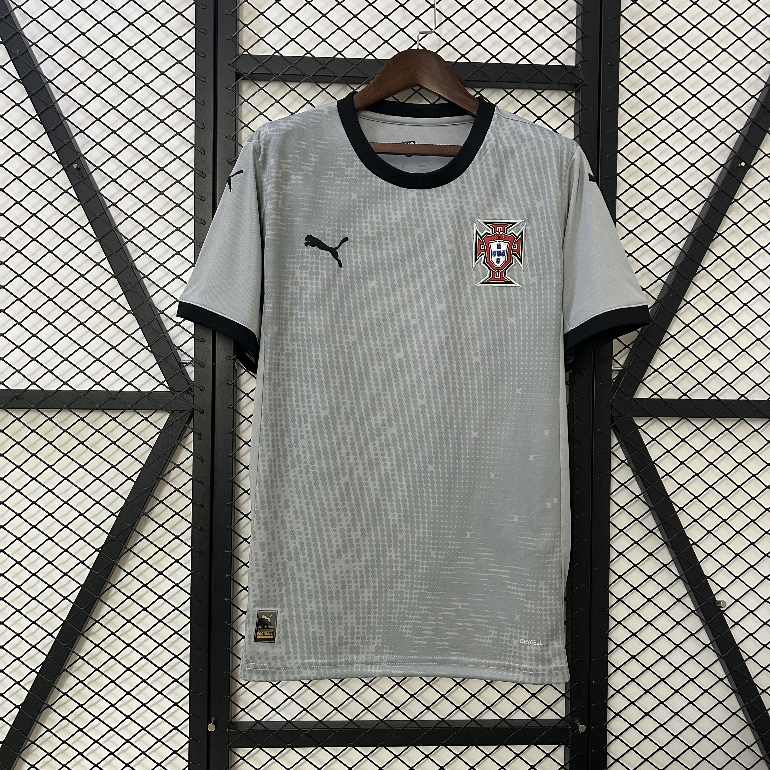 2025-26 Goalkeeper Portugal Green Grey S-XXL