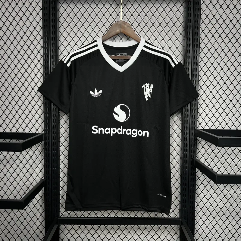 2024-25 Manchester United Third Goalkeeper Jersey