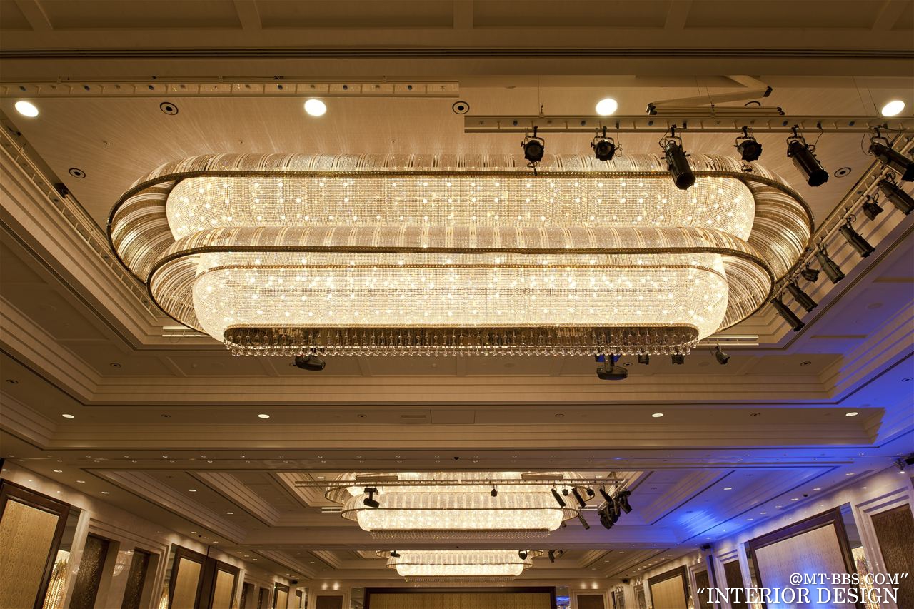 Customized lighting fixtures for banquet halls