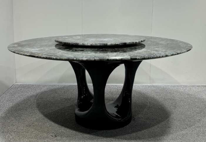 Dining Table 04