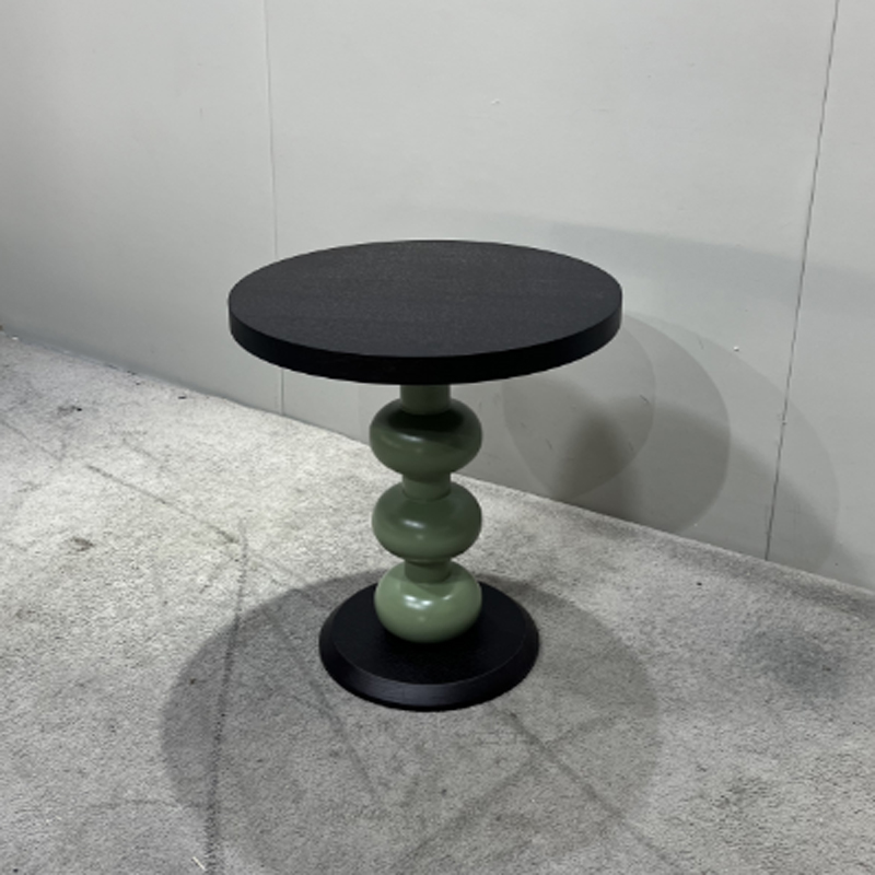 Side table 01