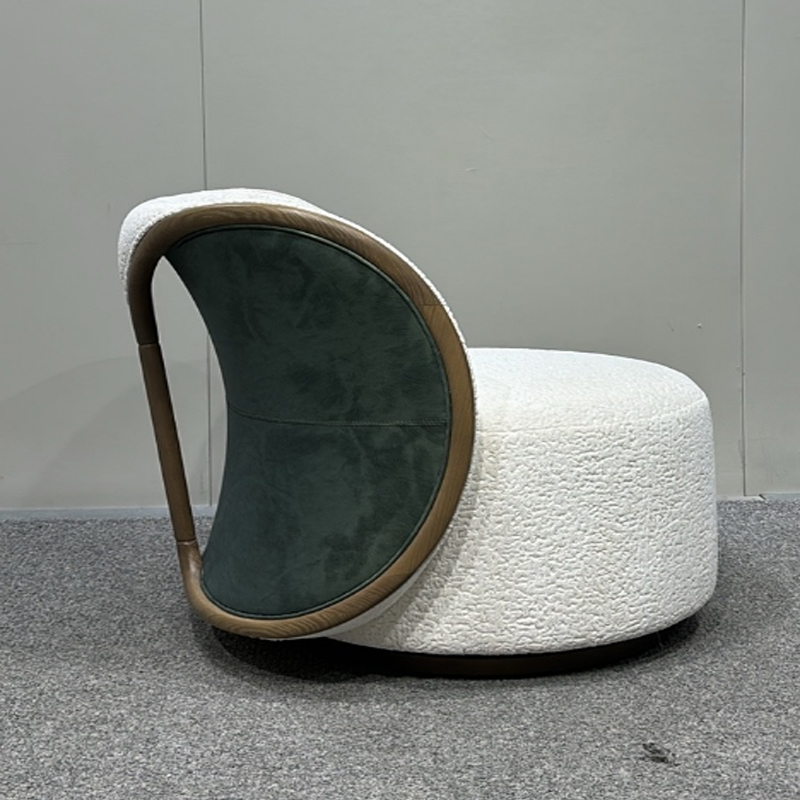 Chair 09