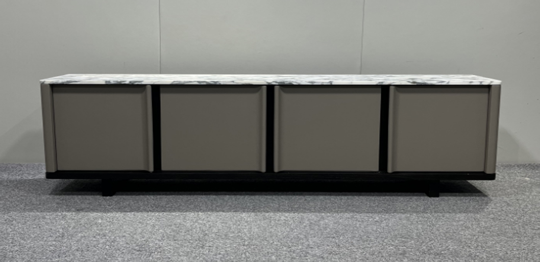 Cabinet 04