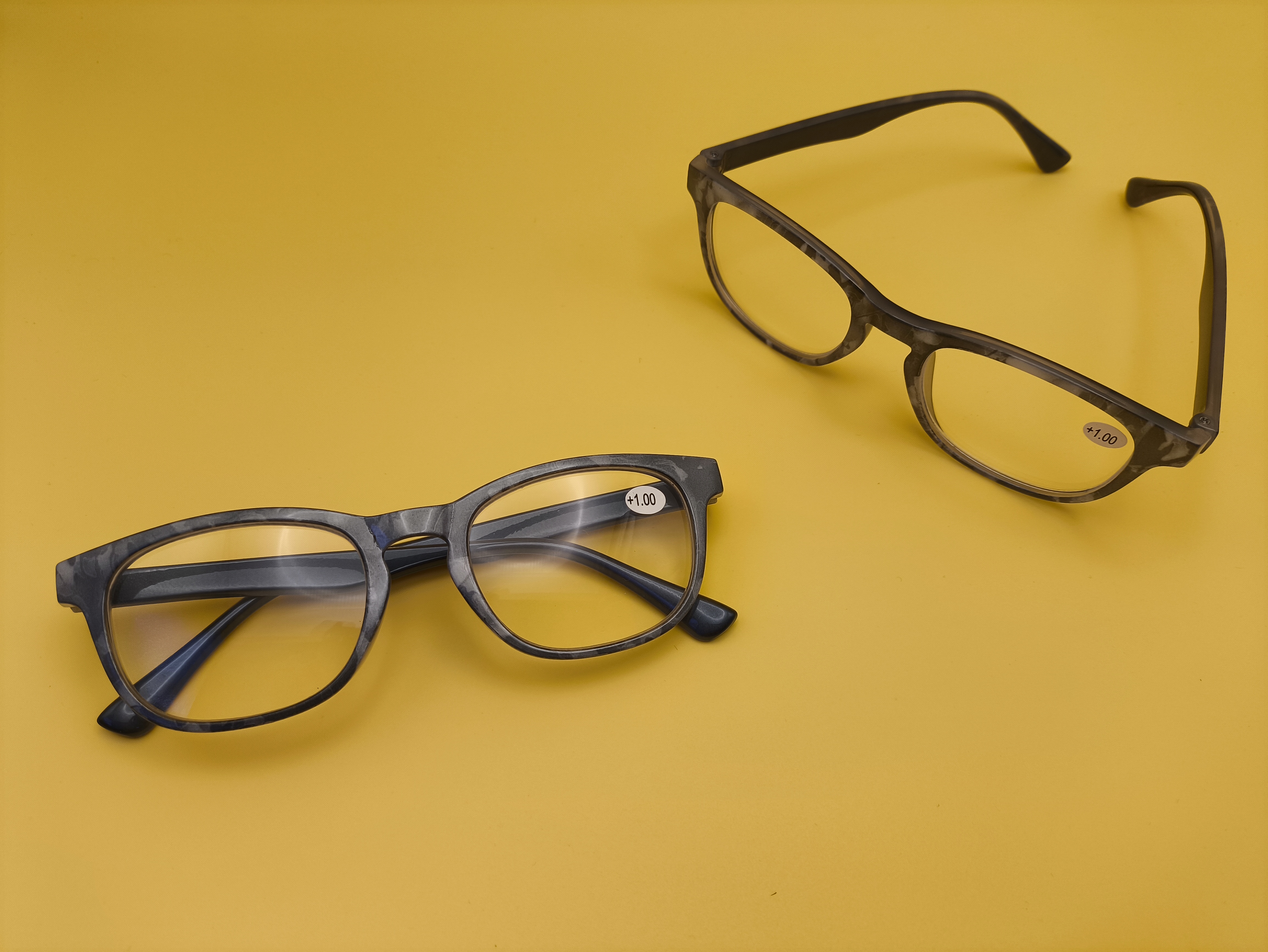 2024 Custom Logo Fashionable Slim Reading Glasses for Women Comfortable Adjustable PC Black Clear Frames Factory OEM Accepted