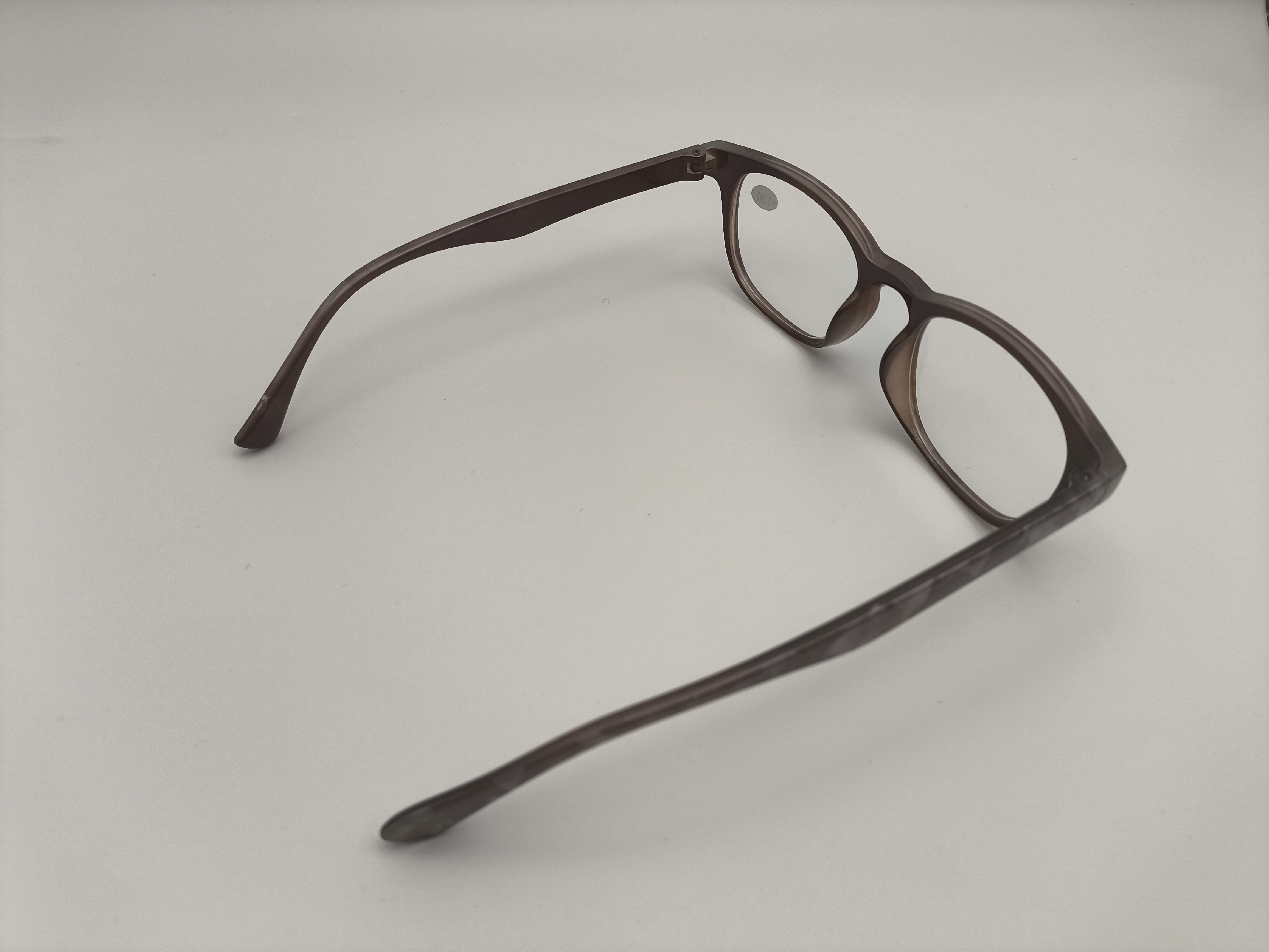 2024year Hot Selling Lightweight Brown Female Reading Glasses Plastic Frame Gentle Kindly Good Girl Style