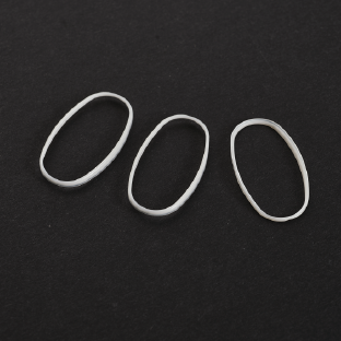 Customized seal ring for clocks and watches