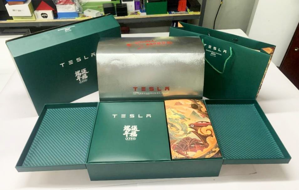 Printing contract manufacturing for well-known brands