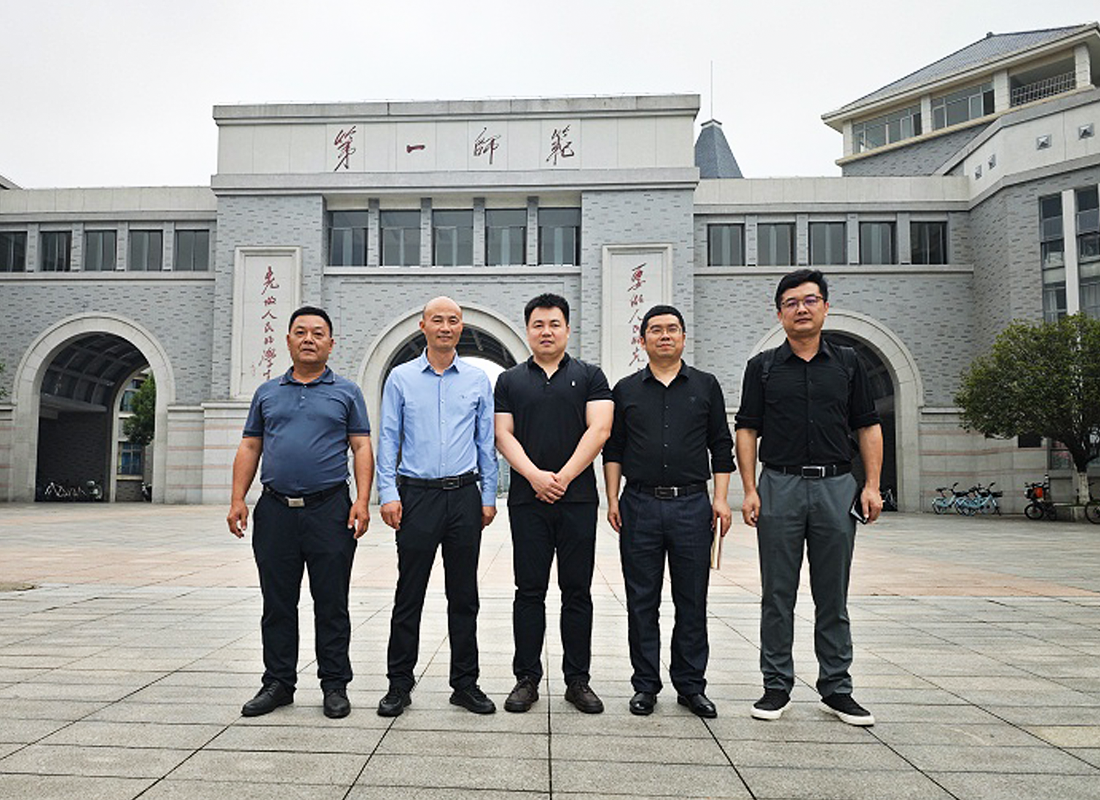 Topzone Pipe Industry and School of Physics and Chemistry, Hunan First Normal University Establish Industry-Academia-Research Strategic Cooperation