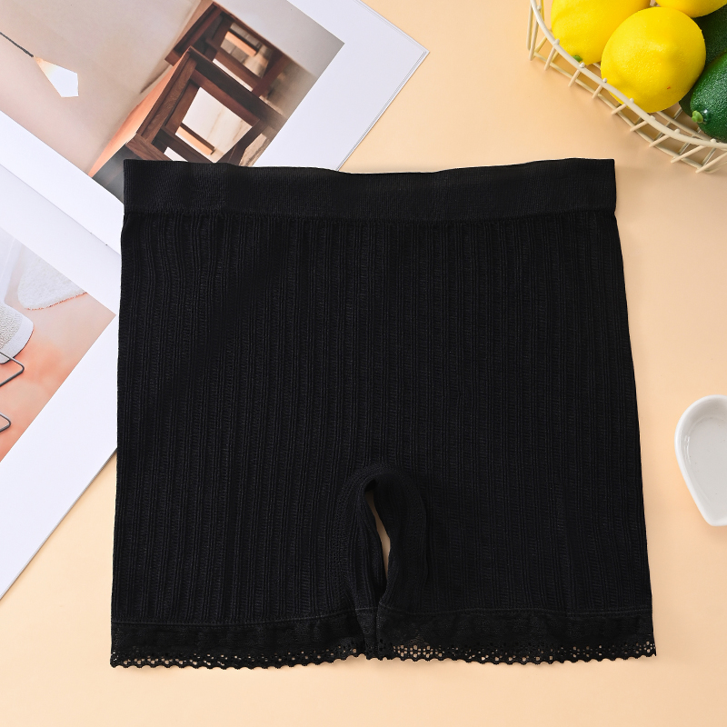 Comfortable and breathable women's flat underwear
