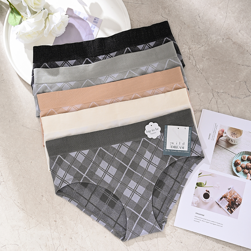 Comfortable and breathable women's underwear