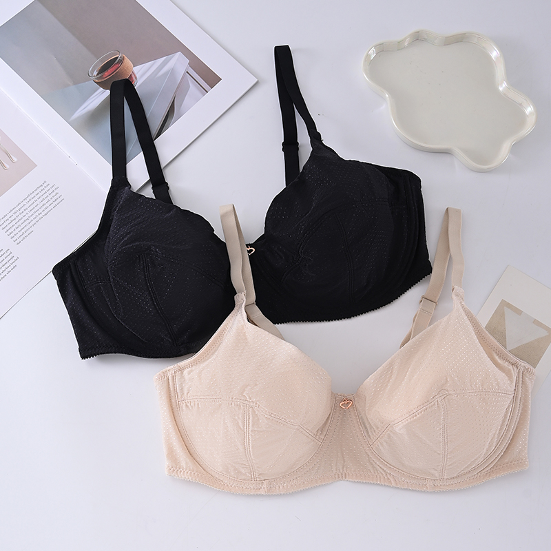 Sports women's bras are soft and comfortable