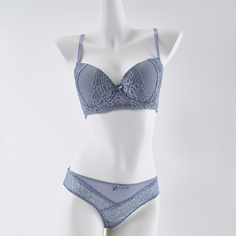 Sexy blue lace bra set