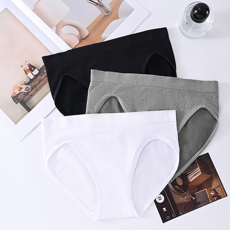 ‌Solid Color Briefs - Soft & Breathable Durable Material Ideal for Daily Wear