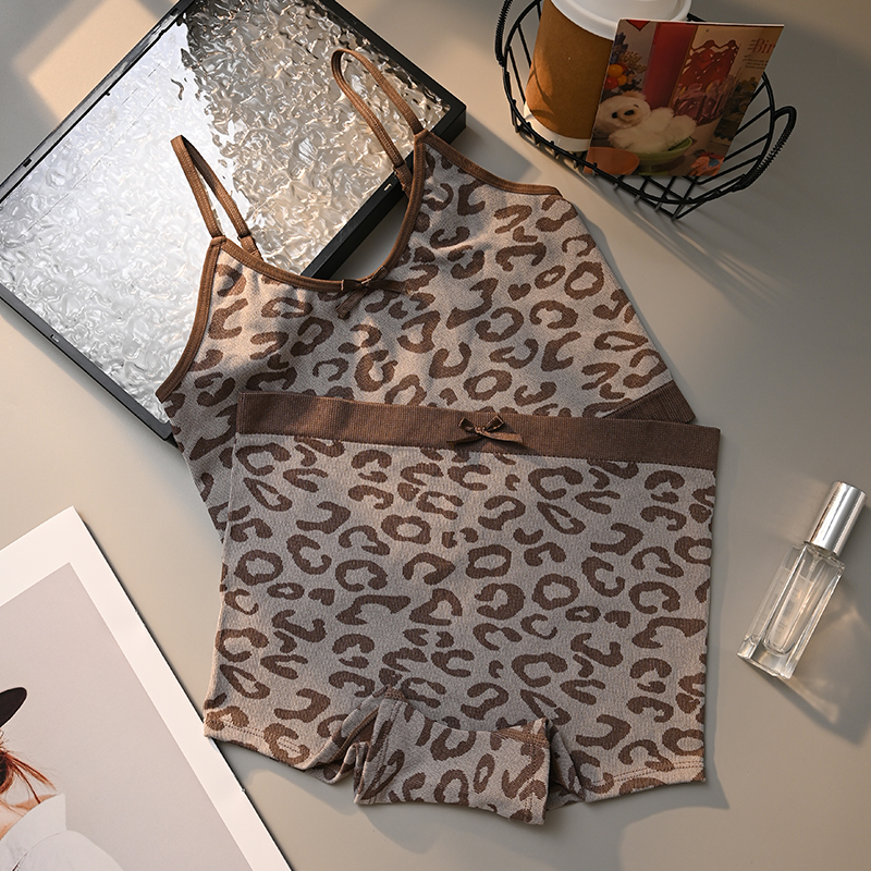 ‌Leopard Print Sexy Lingerie Set - Strappy Design, High - Quality Fabric, Perfect for Nightwear & Intimate Moments