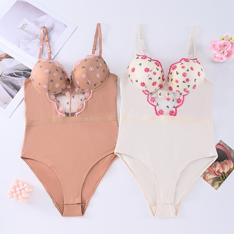 Soft and comfortable lingerie set