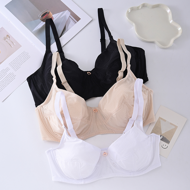 Sports women's bras are soft and comfortable