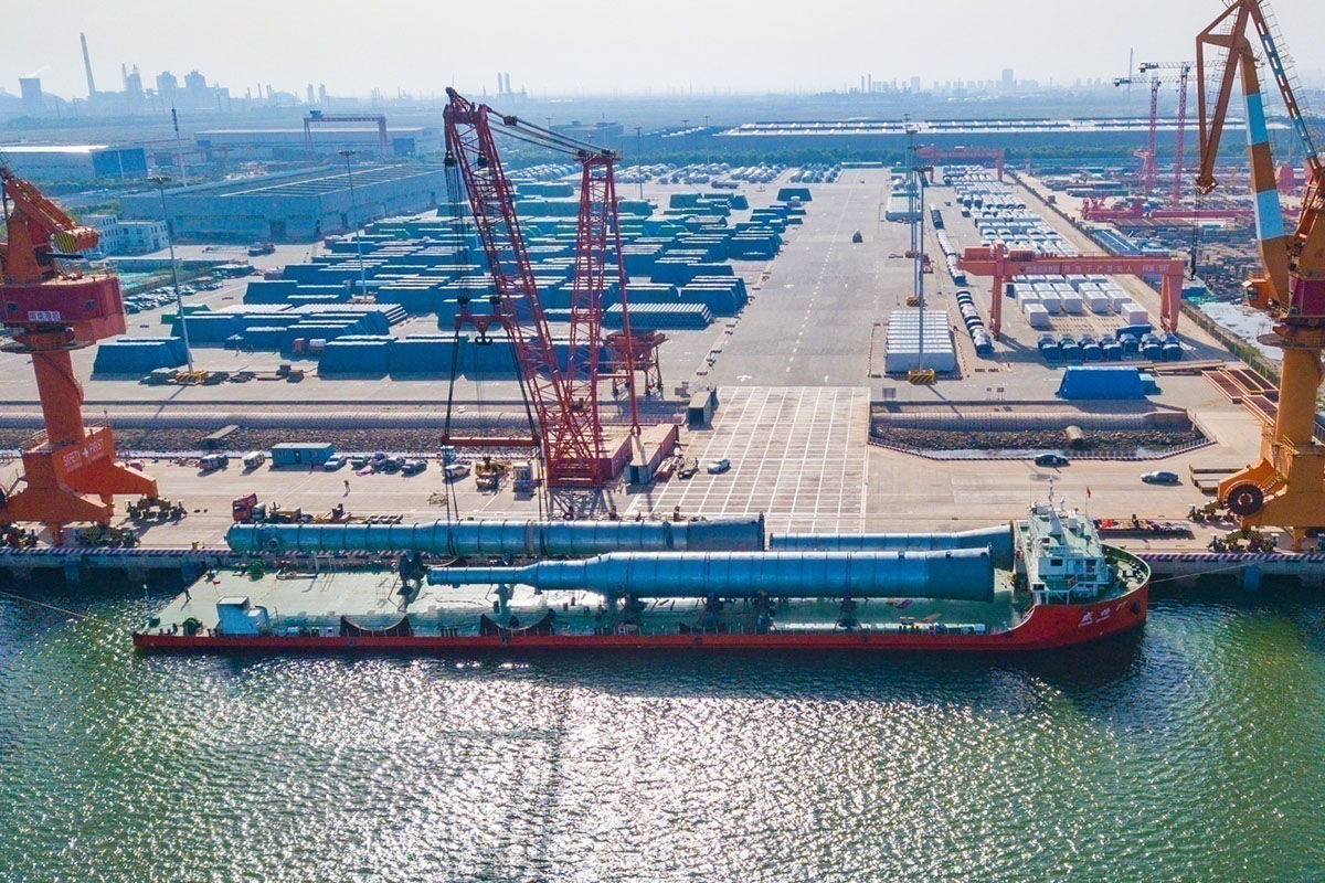 The pre-demethanizing tower of the ethylene unit in the Fujian Gulei Refining and Chemical Integration Project