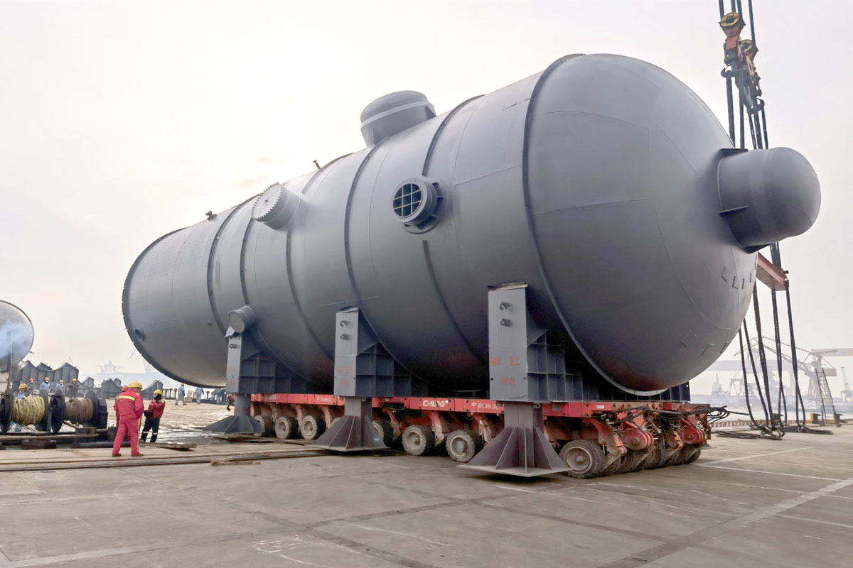 The 09MnNiDR intake tank of the first stage of the propylene unit in the Zhenhai Refining & Chemical Integration Project