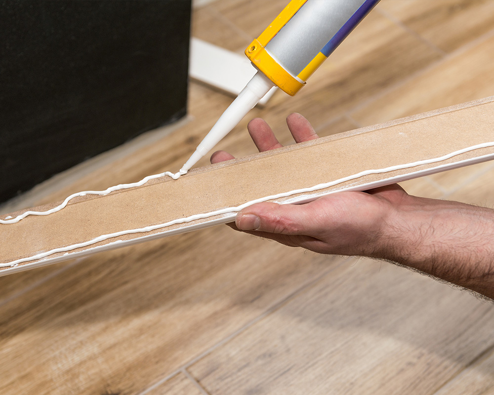 Can Tile Adhesive Be Applied One Day in Advance? How Long to Let It Dry After Application?