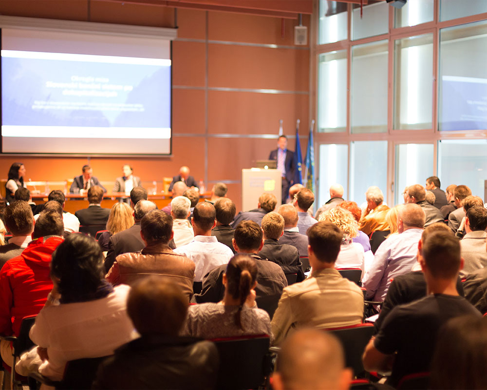 “Building Consensus for Development, Striving Hand in Hand for the Future” – Dialogue Between Guo Xu, Member of the Municipal Committee of the Chinese People's Political Consultative Conference (CPPCC) & President, and Employees