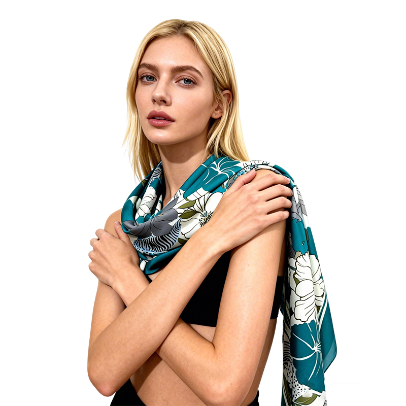 90-cm square towel series