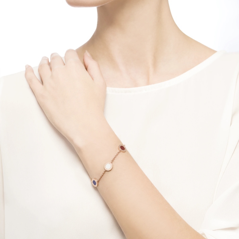 18 KT CARNELIAN, LAPIS, MALACHITE , MOTHER OF PEARL BRACELET