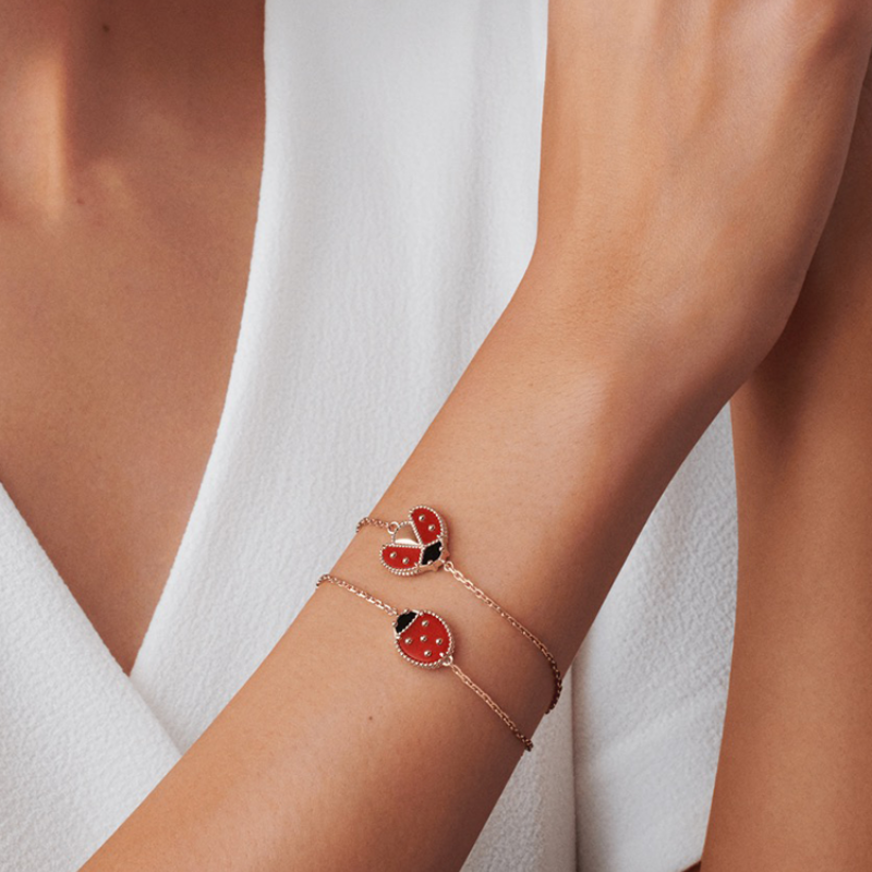 LADYBUG ROSE GOLD BRACELET WITH CLOSED WINGS