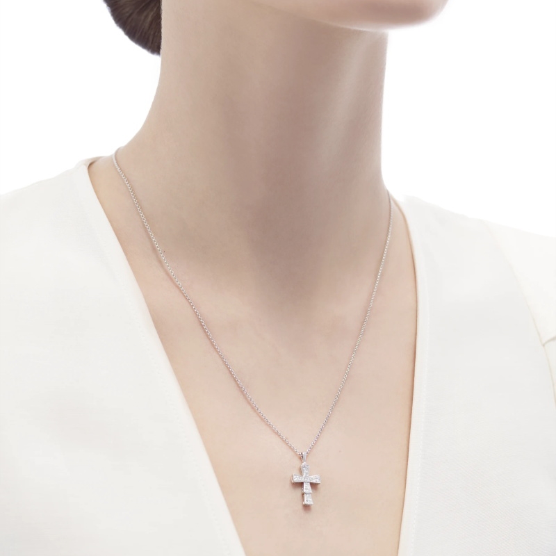 CROCE PENDANTS NECKLACE