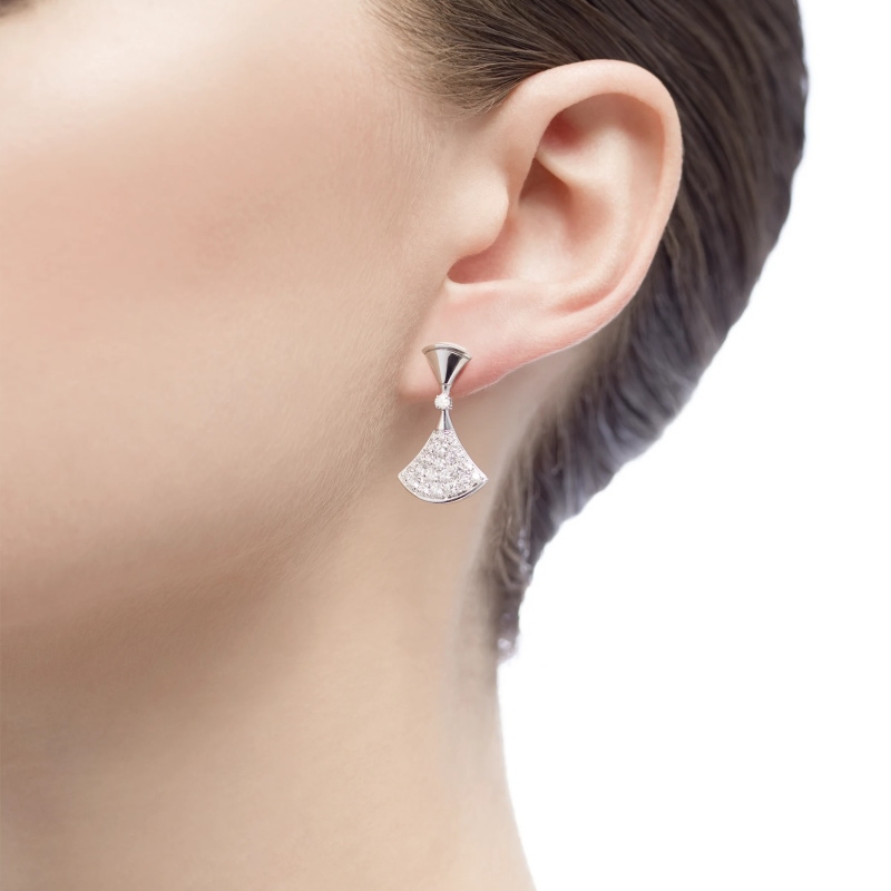 DIVAS’ DREAM EARRINGS