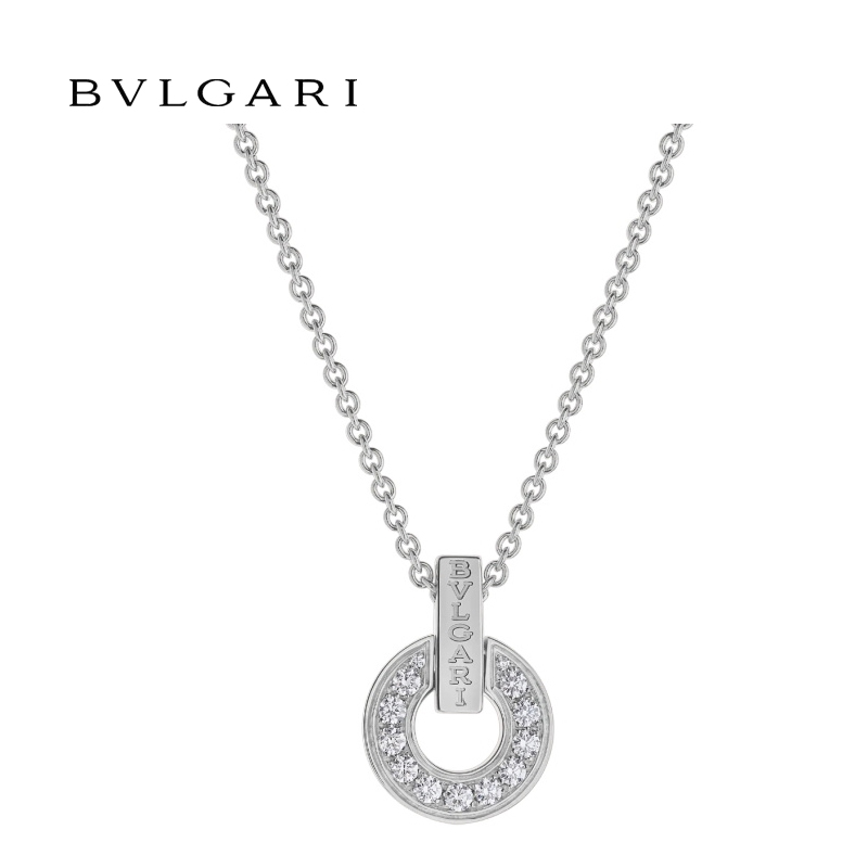 OPENWORK 18 KT NECKLACE SET WITH FULL PAVÉ DIAMONDS ON THE PENDANT