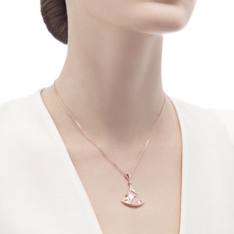 DIVAS’ DREAM NECKLACE