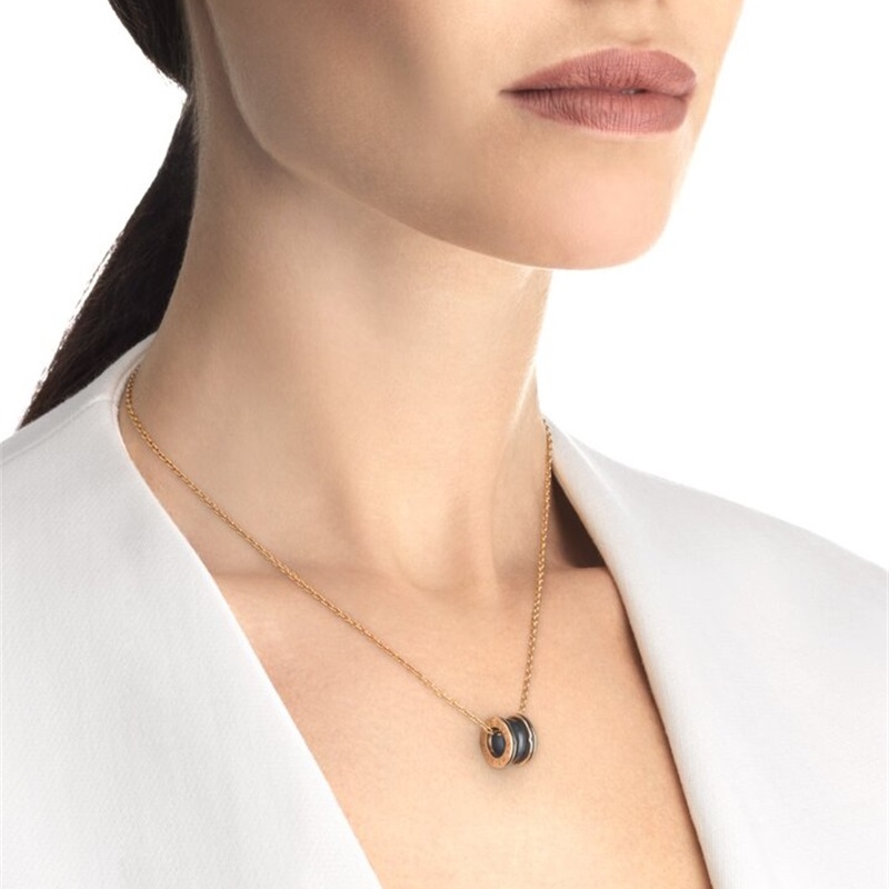 B.zero1 pendant necklace in 18 kt gold with matte black ceramic