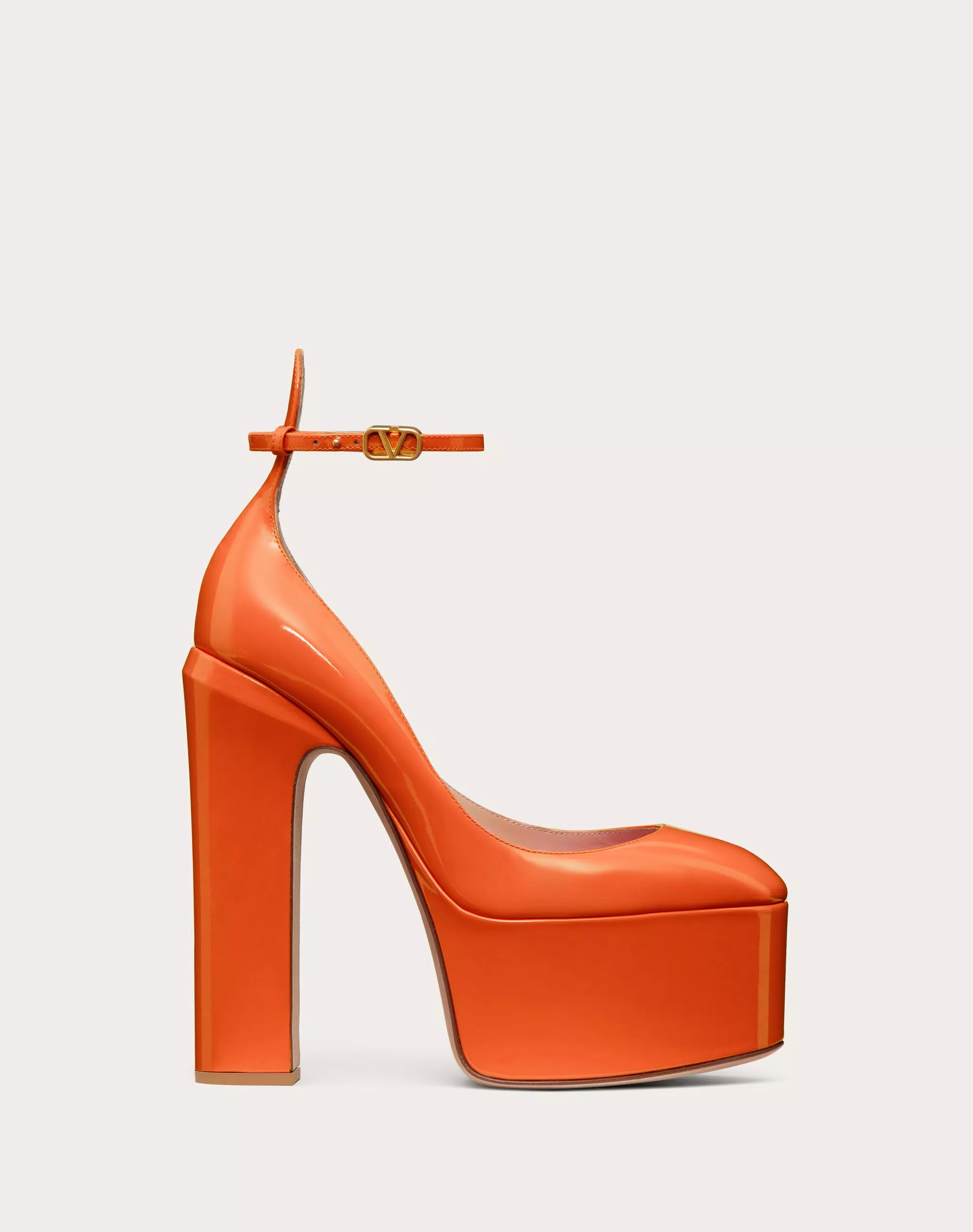 VALENTINO GARAVANI TAN-GO PLATFORM PUMP IN PATENT LEATHER 155 MM