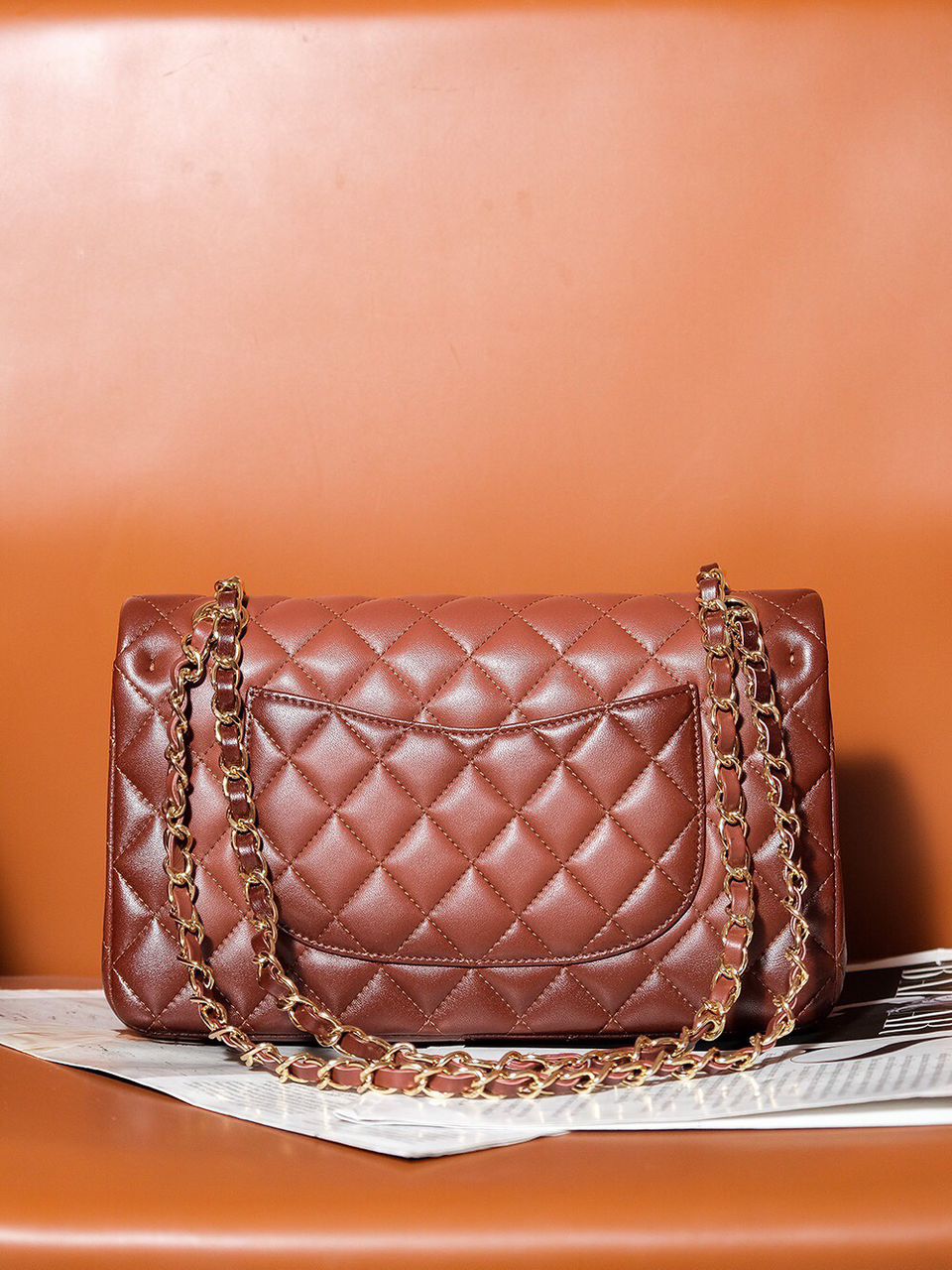 Classic 11.12 handbag in lambskin and brown metal Burgundy