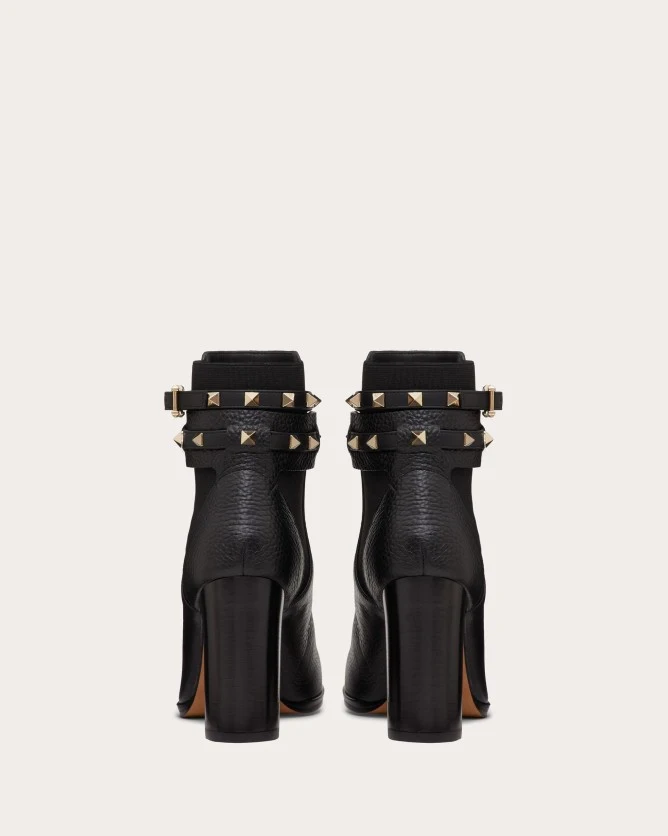 ROCKSTUD GRAINED CALFSKIN STUDDED ANKLE BOOTS