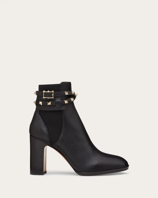 ROCKSTUD GRAINED CALFSKIN STUDDED ANKLE BOOTS