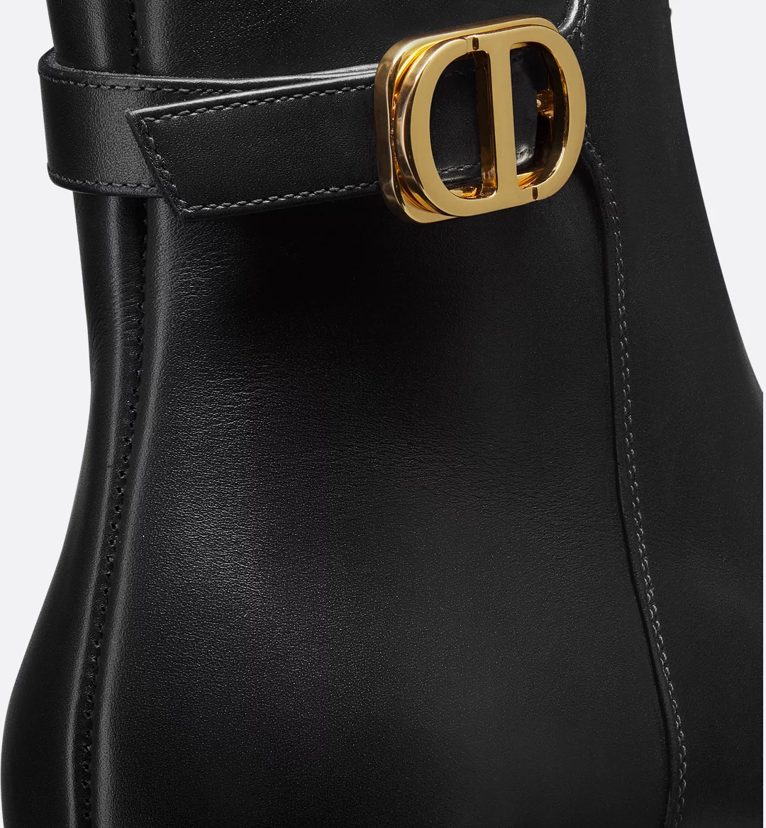 Dior 30 Montaigne ankle boots