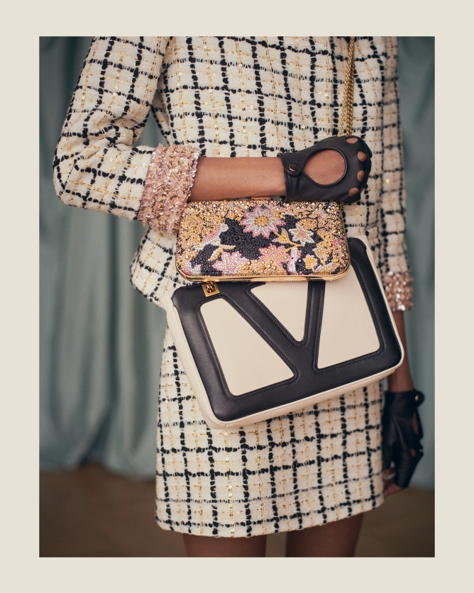 Valentino VIVA SUPERSTAR sheepskin handbag(Small, Medium)