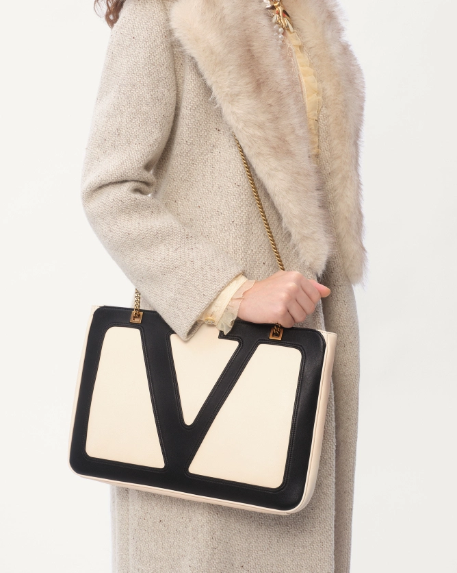 Valentino VIVA SUPERSTAR sheepskin handbag(Small, Medium)